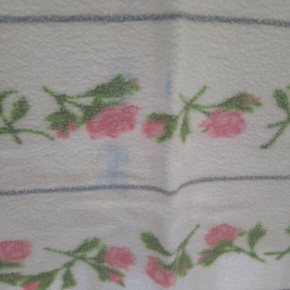 Vintage 80s White Pink Roses Floral Blanket Satin Edge Double Full Size - Picture 4 of 5